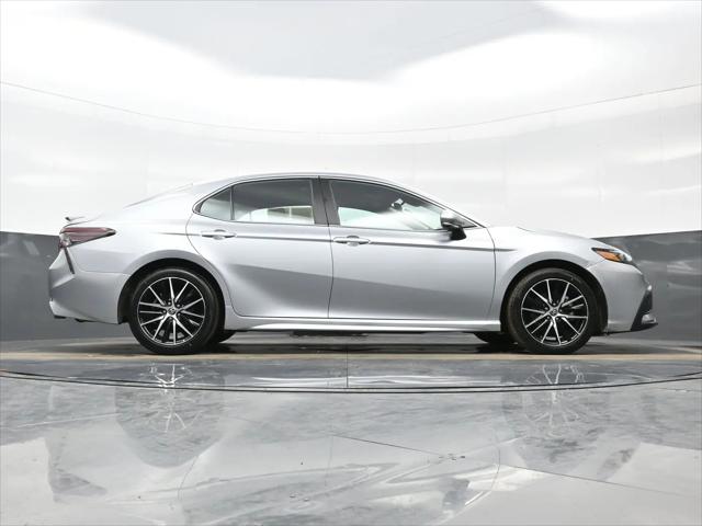 2023 Toyota Camry SE AWD