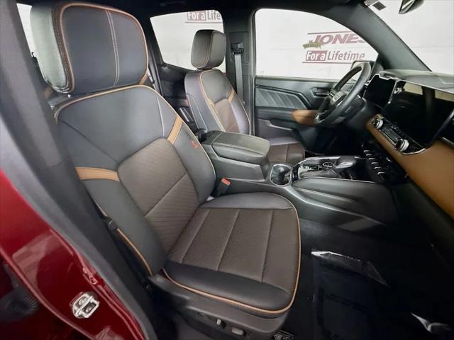 2024 GMC Canyon 4WD AT4
