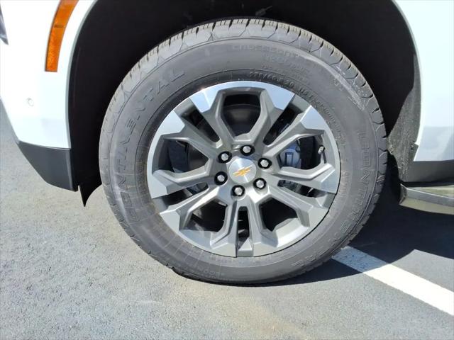 2026 Chevrolet Suburban LS, 4WD