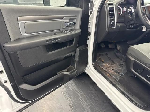 2023 Ram 1500 Classic SLT