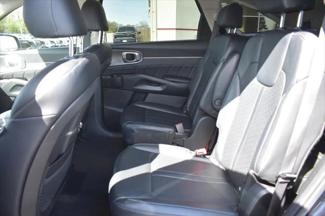 2022 Kia Sorento Hybrid SX