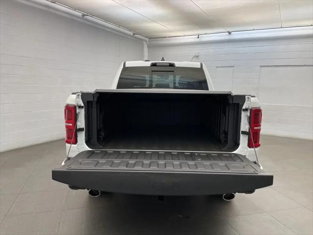 2026 Ram 1500 Tungsten Crew Cab 4x4 5'7" Box