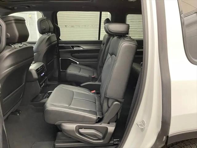 2026 Jeep Grand Wagoneer Limited Altitude 4x4