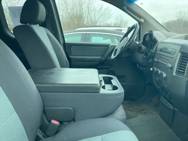 2005 Nissan Titan SE