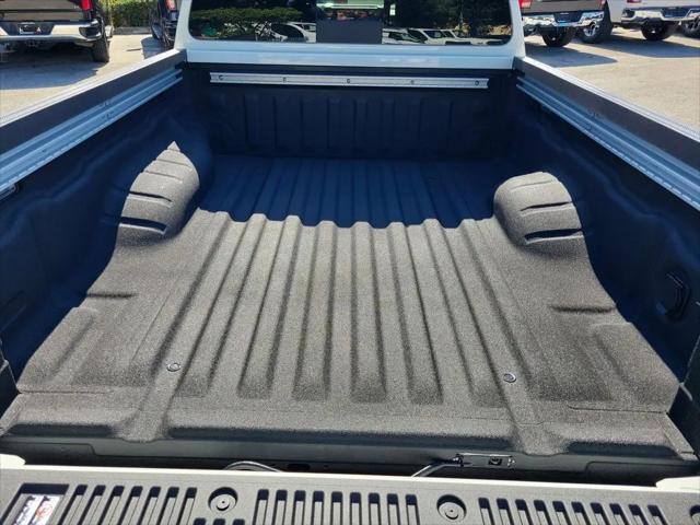 2026 Nissan Frontier Crew Cab Long Bed SV 4x2