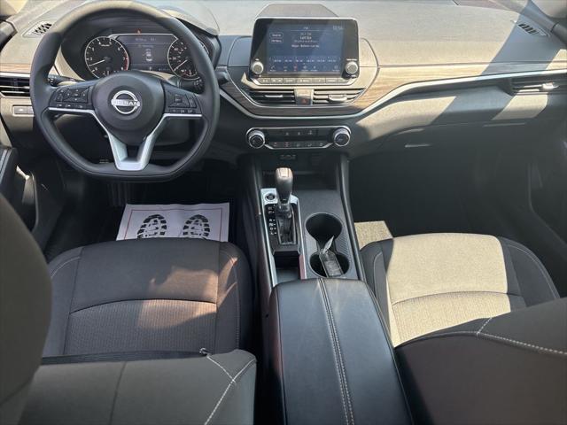2025 Nissan Altima SV FWD