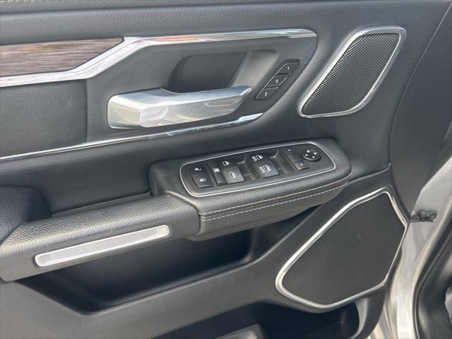 2019 Ram 1500 Laramie Crew Cab 4x4 5'7" Box