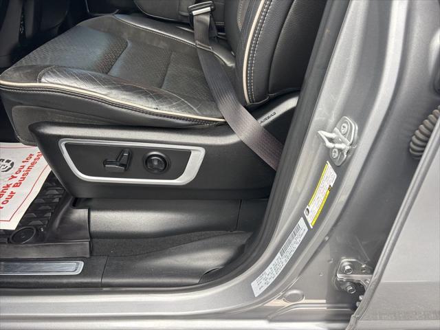 2019 Ram 1500 Laramie Crew Cab 4x4 5'7" Box