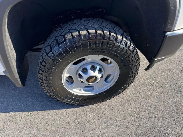 2023 Chevrolet Silverado 2500HD 4WD Double Cab Standard Bed WT
