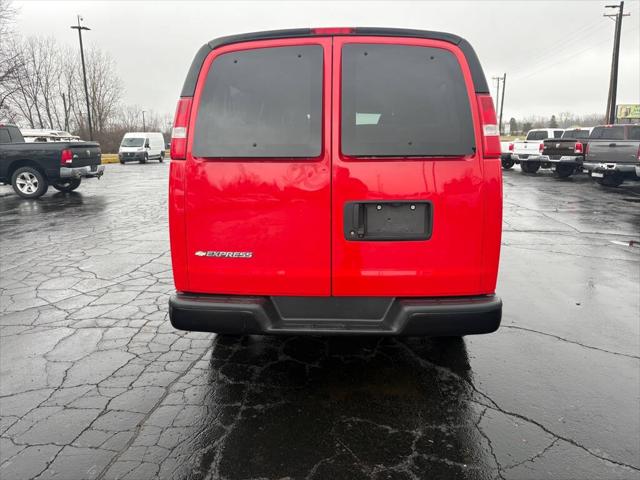 2020 Chevrolet Express Passenger RWD 3500 Extended Wheelbase LS