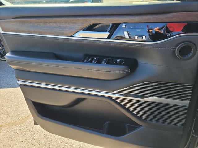 2023 Jeep Grand Wagoneer L Series II 4x4