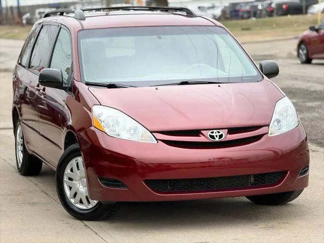 2010 Toyota Sienna LE for sale in Kansas City, KS