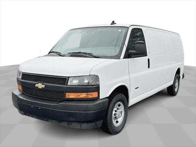 2021 Chevrolet Express Cargo Van RWD 2500 Extended Wheelbase WT for sale in Painesville, OH