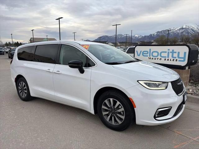 2024 Chrysler Pacifica Hybrid Select for sale in Draper, UT