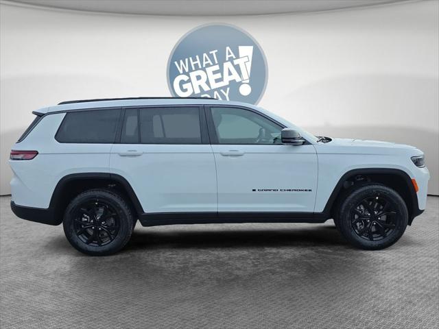 2026 Jeep Grand Cherokee L GRAND CHEROKEE L LAREDO ALTITUDE 4X4