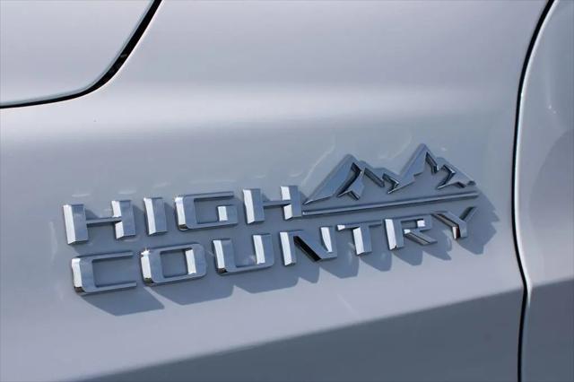 2026 Chevrolet Suburban High Country, 4WD