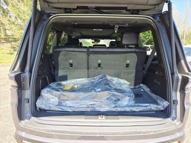 2026 Jeep Grand Wagoneer Upland 4x4