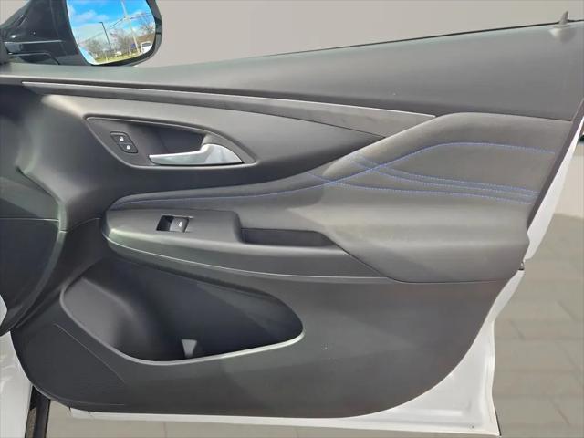 2026 Buick NV Sport Touring FWD