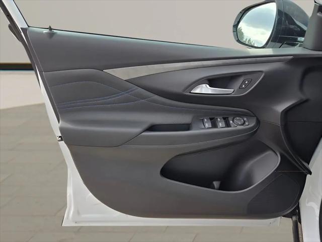 2026 Buick NV Sport Touring FWD
