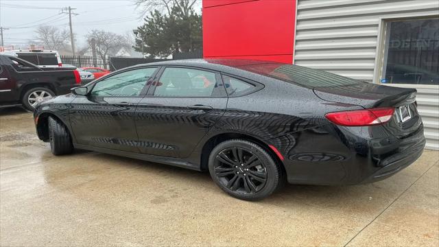 2017 Chrysler 200 Touring