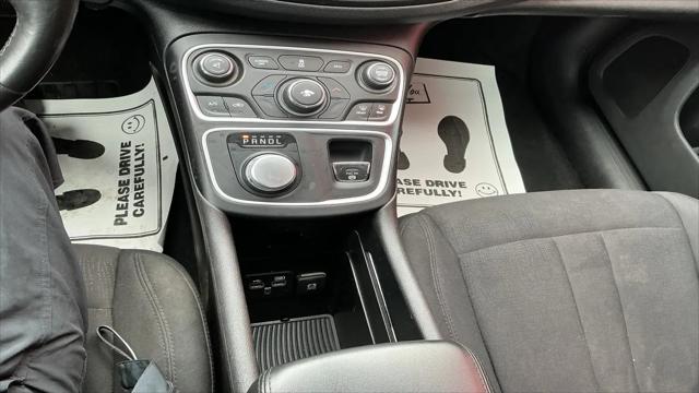 2017 Chrysler 200 Touring