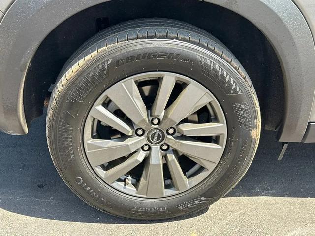 2025 Nissan Pathfinder SV 4WD