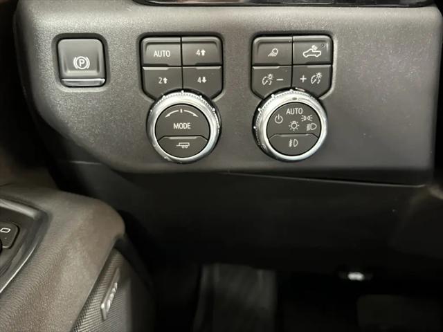 2026 GMC Sierra 1500 Crew Cab, Standard Bed, SLT, 4WD