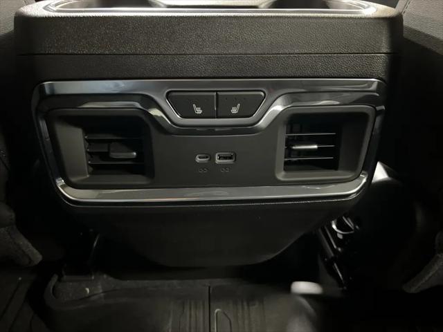 2026 GMC Sierra 1500 Crew Cab, Standard Bed, SLT, 4WD