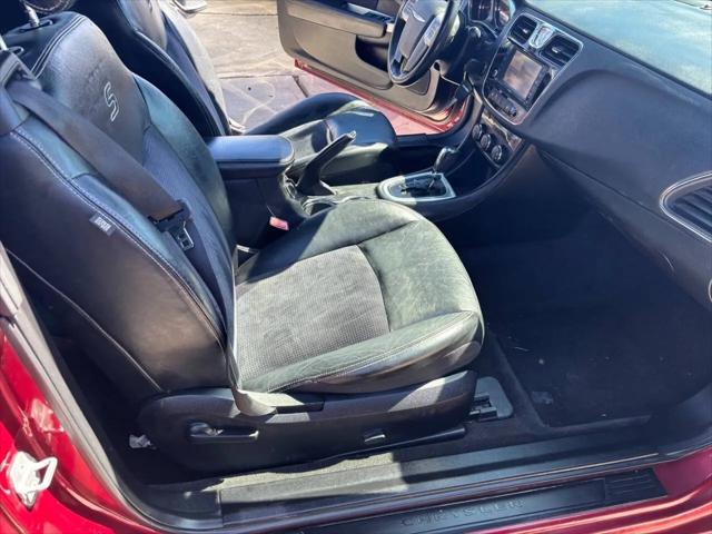 2012 Chrysler 200 S