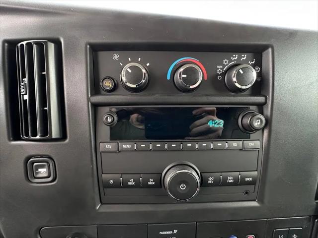 2025 GMC Savana Cargo RWD 2500 Regular Wheelbase Work Van