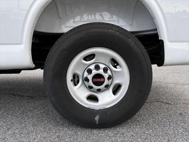 2025 GMC Savana Cargo RWD 2500 Regular Wheelbase Work Van
