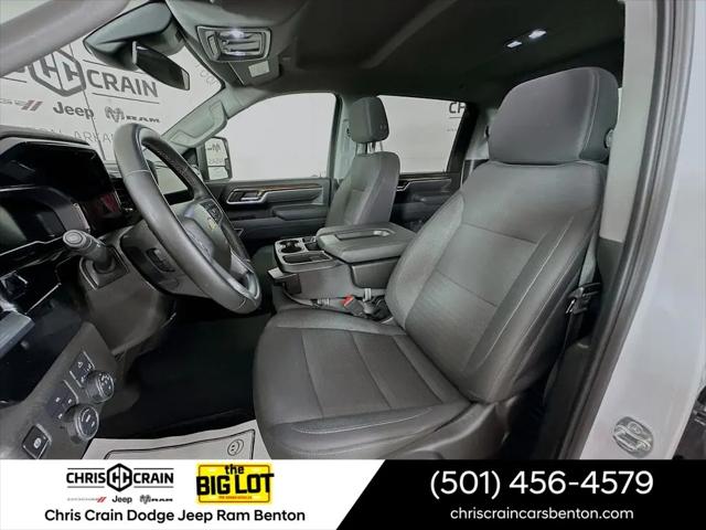 2025 Chevrolet Silverado 2500HD 4WD Crew Cab Standard Bed LT