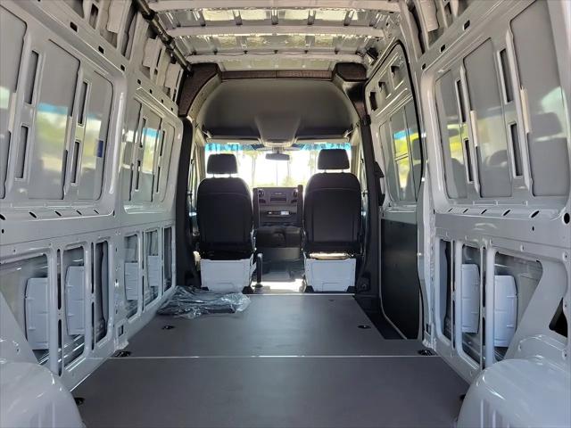 2025 Mercedes-Benz Sprinter 2500 High Roof 4-Cyl Diesel