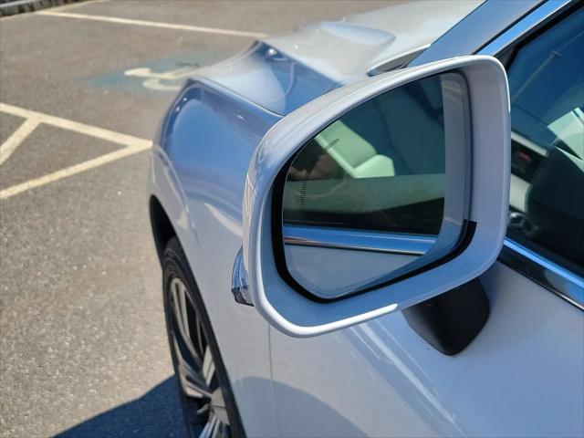 2023 Volvo XC60 B5 Plus Bright Theme