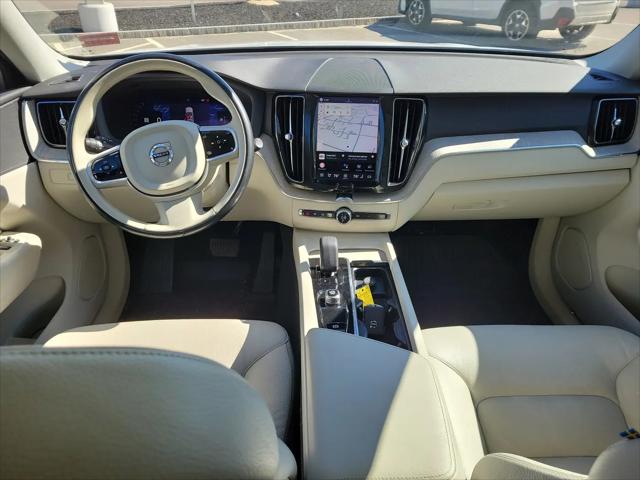 2023 Volvo XC60 B5 Plus Bright Theme