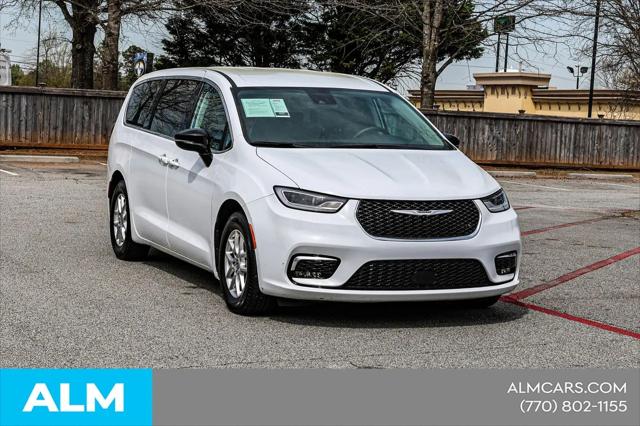 2024 Chrysler Pacifica Touring L