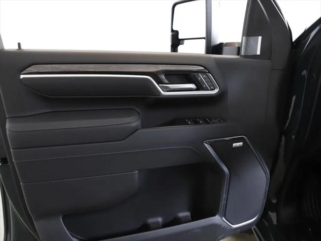 2026 Chevrolet Silverado 3500HD Crew Cab, Standard Bed, LTZ, 4WD