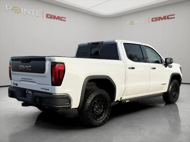 2023 GMC Sierra 1500 4WD Crew Cab Short Box AT4X