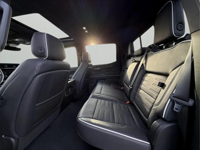 2023 GMC Sierra 1500 4WD Crew Cab Short Box AT4X
