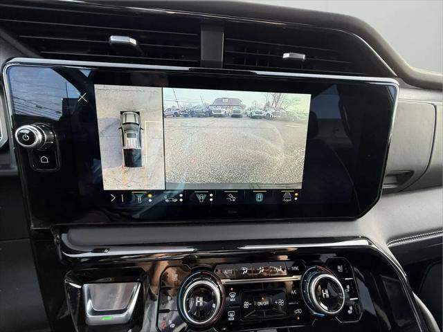 2023 GMC Sierra 1500 4WD Crew Cab Short Box AT4X