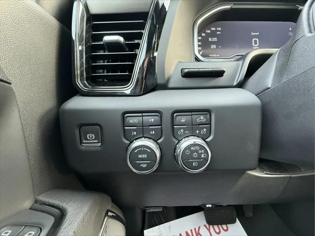2023 GMC Sierra 1500 4WD Crew Cab Short Box AT4X