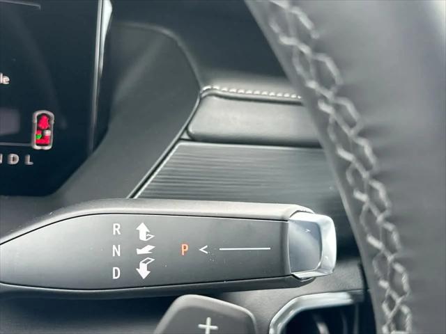 2026 GMC Acadia Elevation FWD