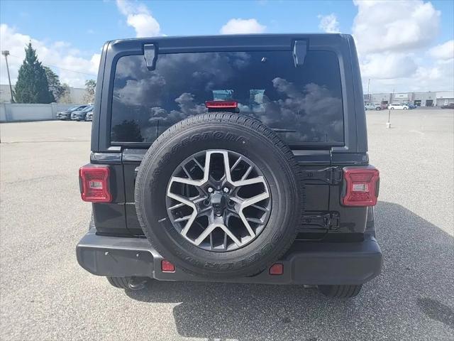 2024 Jeep Wrangler 4-Door Sahara