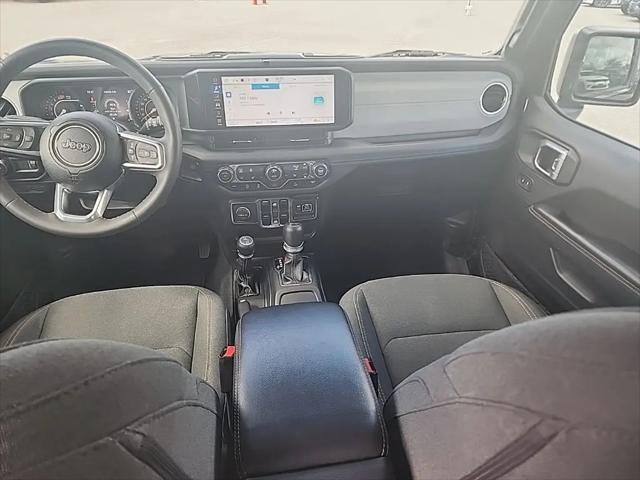 2024 Jeep Wrangler 4-Door Sahara