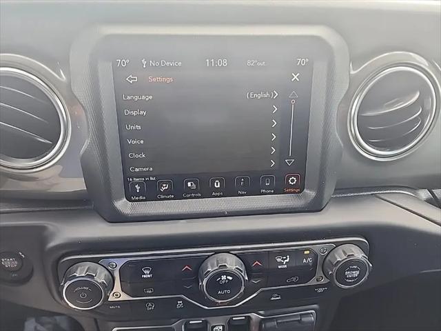 2023 Jeep Wrangler 4-Door Sahara