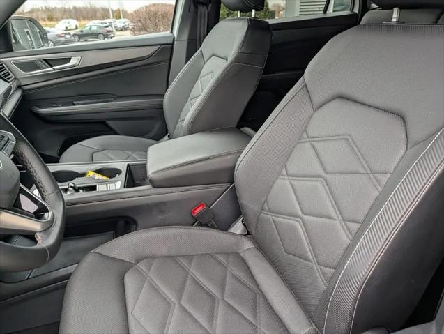 2025 Volkswagen Atlas Cross Sport 2.0T SE