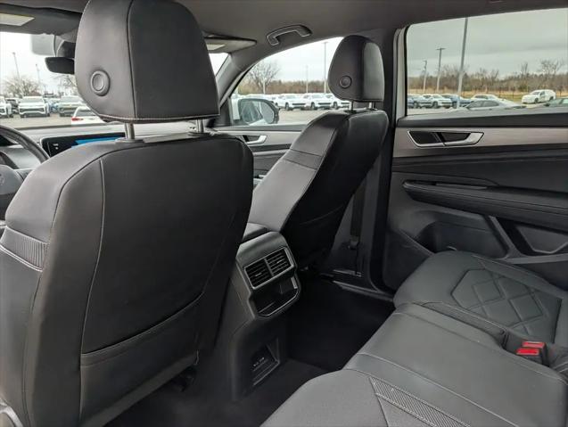 2025 Volkswagen Atlas Cross Sport 2.0T SE