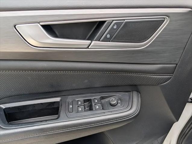 2025 Volkswagen Atlas Cross Sport 2.0T SE