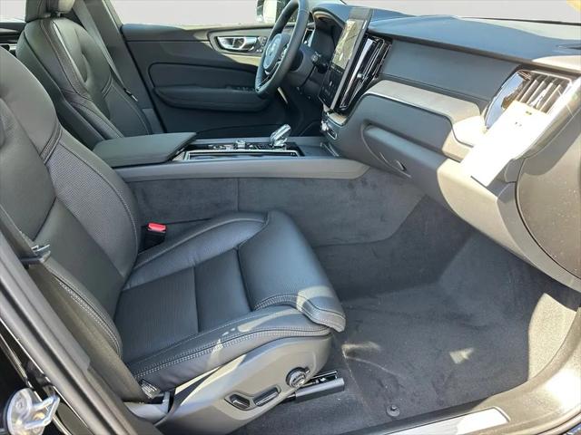 2026 Volvo XC60 Plug-In Hybrid Ultra, T8 AWD Electric/Gasoline, Dark
