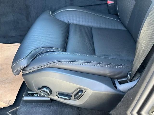 2026 Volvo XC60 Plug-In Hybrid Ultra, T8 AWD Electric/Gasoline, Dark
